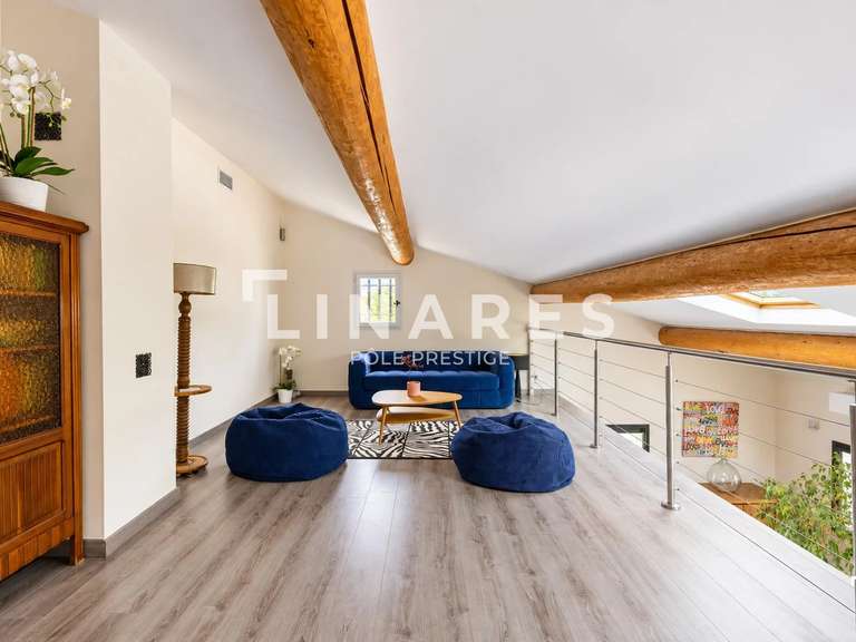 House Rognes - 4 bedrooms - 230m²