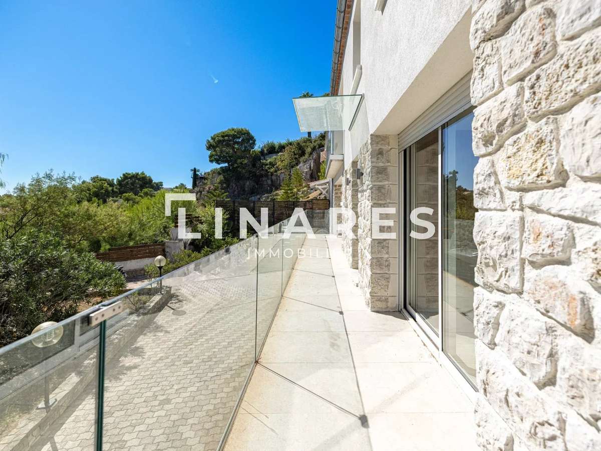 House Cassis
