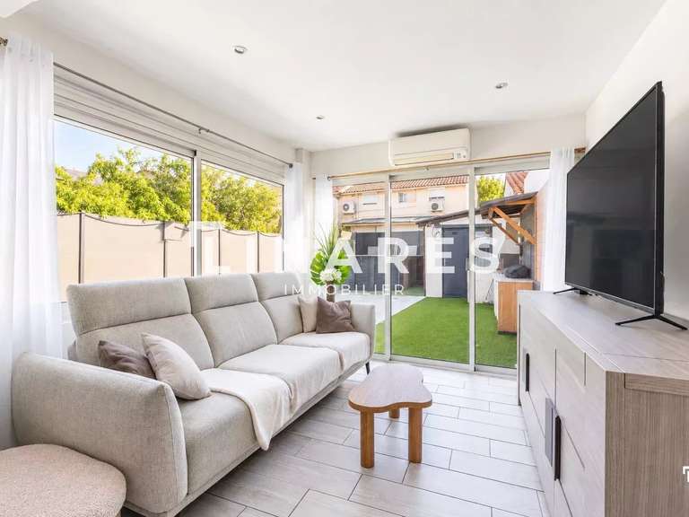 Maison Marseille 10e - 3 chambres - 117m²