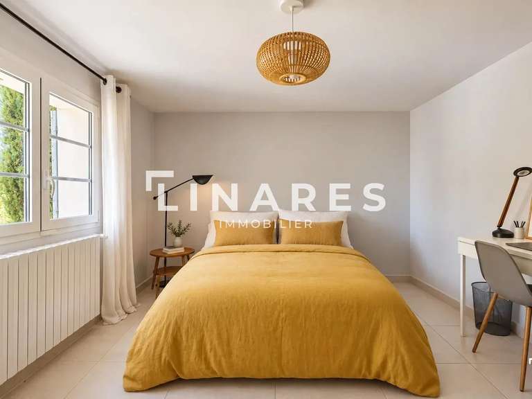 House Bouc-Bel-Air - 4 bedrooms - 161m²