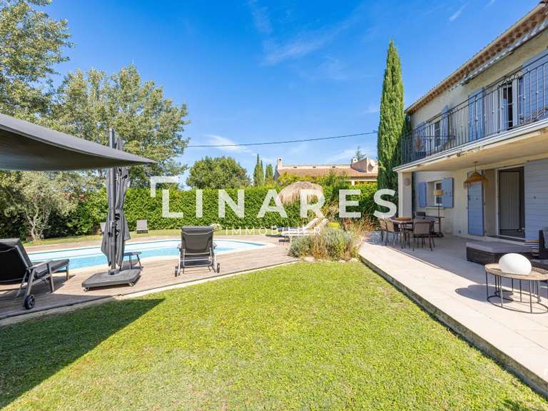 House Bouc-Bel-Air - 4 bedrooms - 161m²