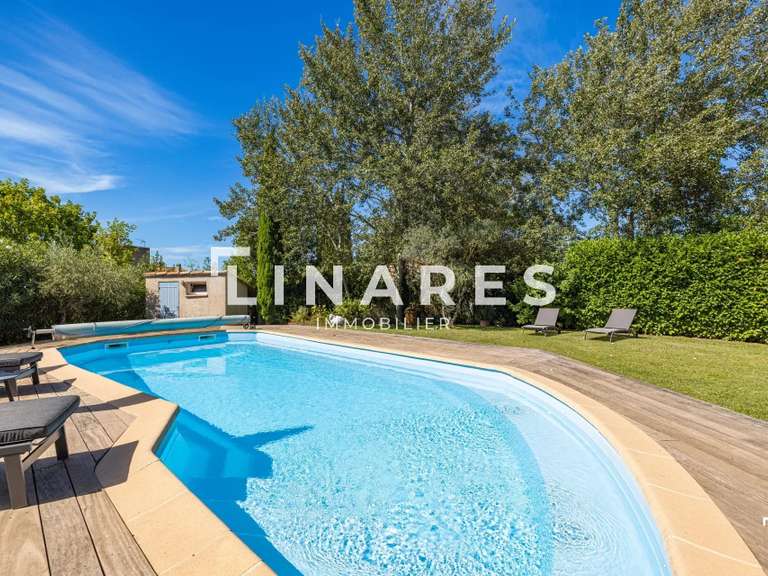 House Bouc-Bel-Air - 4 bedrooms - 161m²