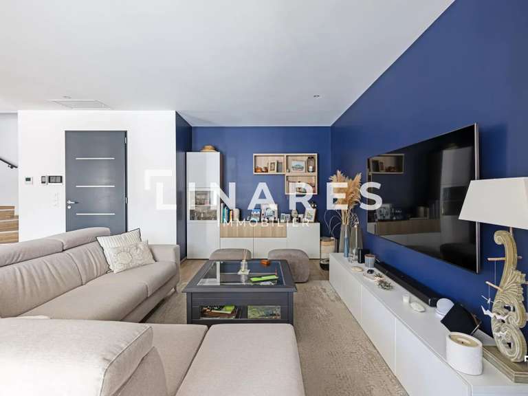 Maison Aubagne - 3 chambres - 147m²