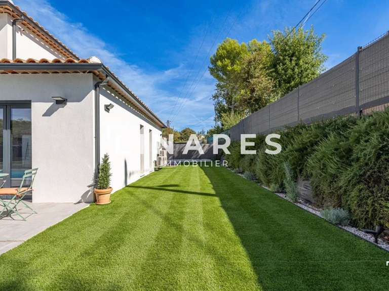 House Aubagne - 3 bedrooms - 147m²