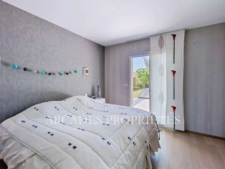 Maison Saint-Aubin-de-Médoc - 4 chambres - 187m²