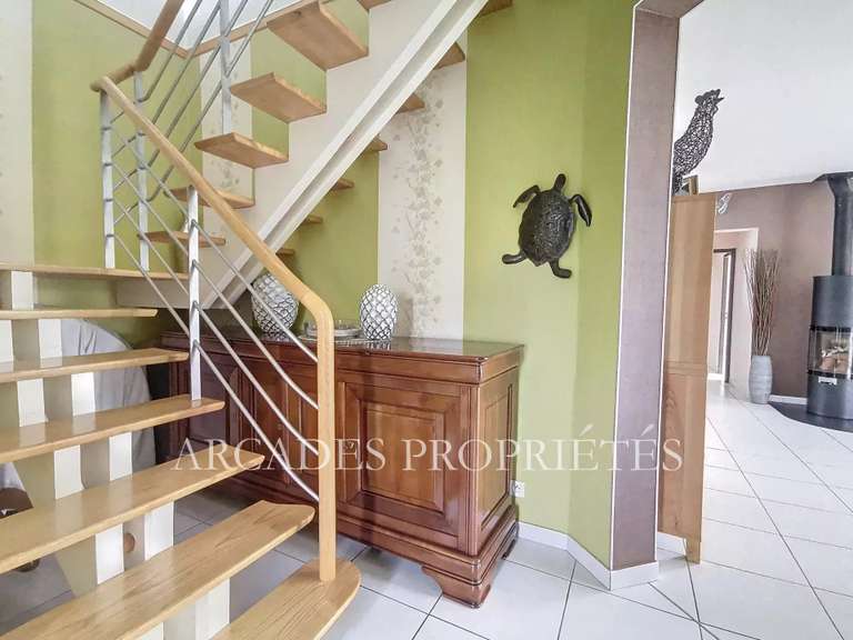 Maison Saint-Aubin-de-Médoc - 4 chambres - 187m²
