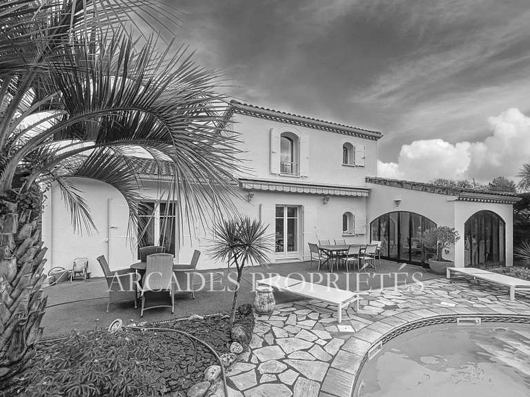Maison Mérignac - 3 chambres - 181m²