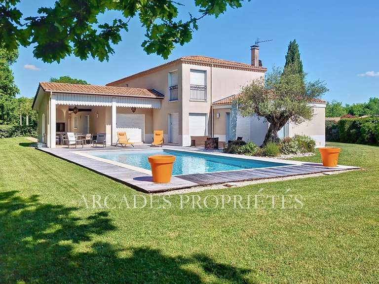 Maison Saint-Sulpice-et-Cameyrac - 5 chambres - 243m²