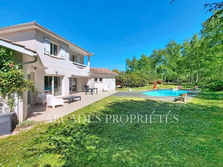 House Beychac-et-Caillau - 5 bedrooms - 172m²