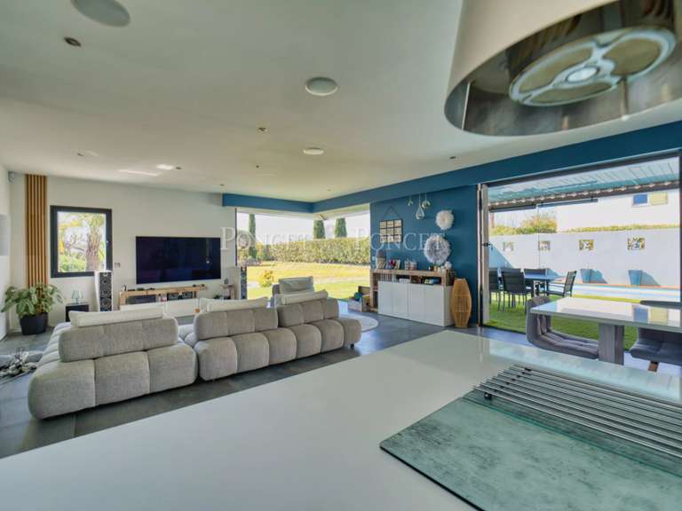 Maison Juvignac - 4 chambres - 180m²