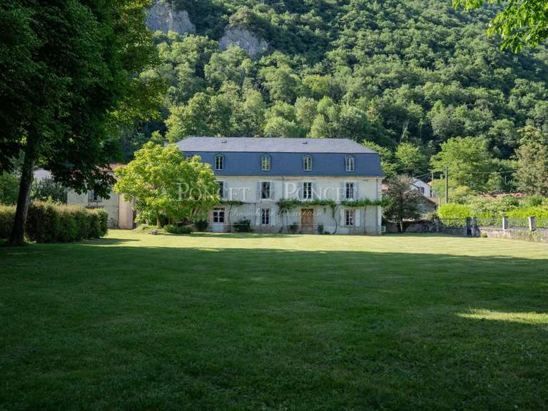 Maison Siradan - 7 chambres - 300m²