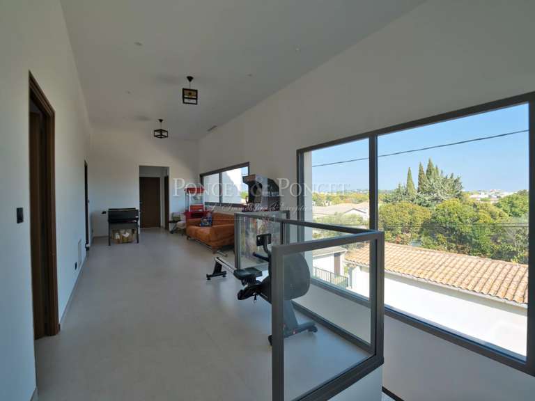 Maison Saint-Jean-de-Védas - 5 chambres - 212m²
