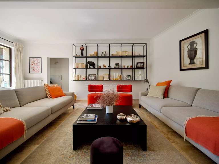 Maison Nîmes - 7 chambres - 528m²
