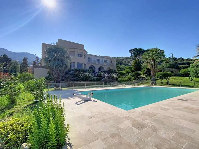 Maison Calvi - 5 chambres - 318m²