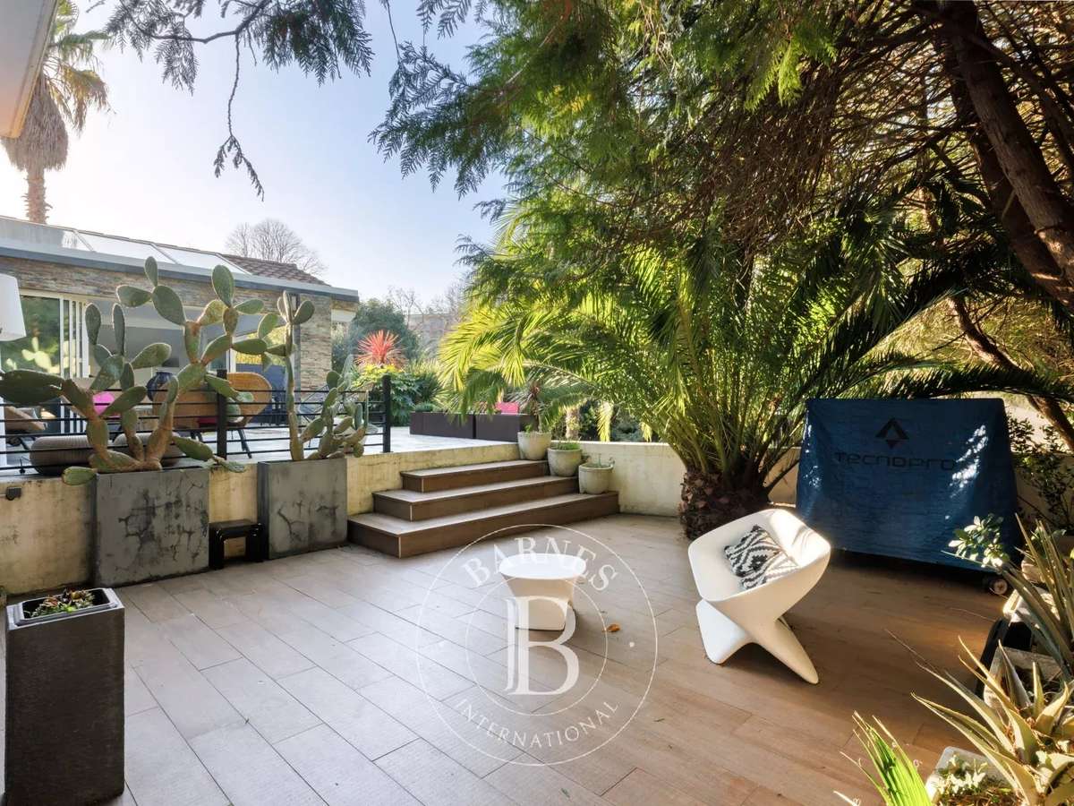House Biarritz