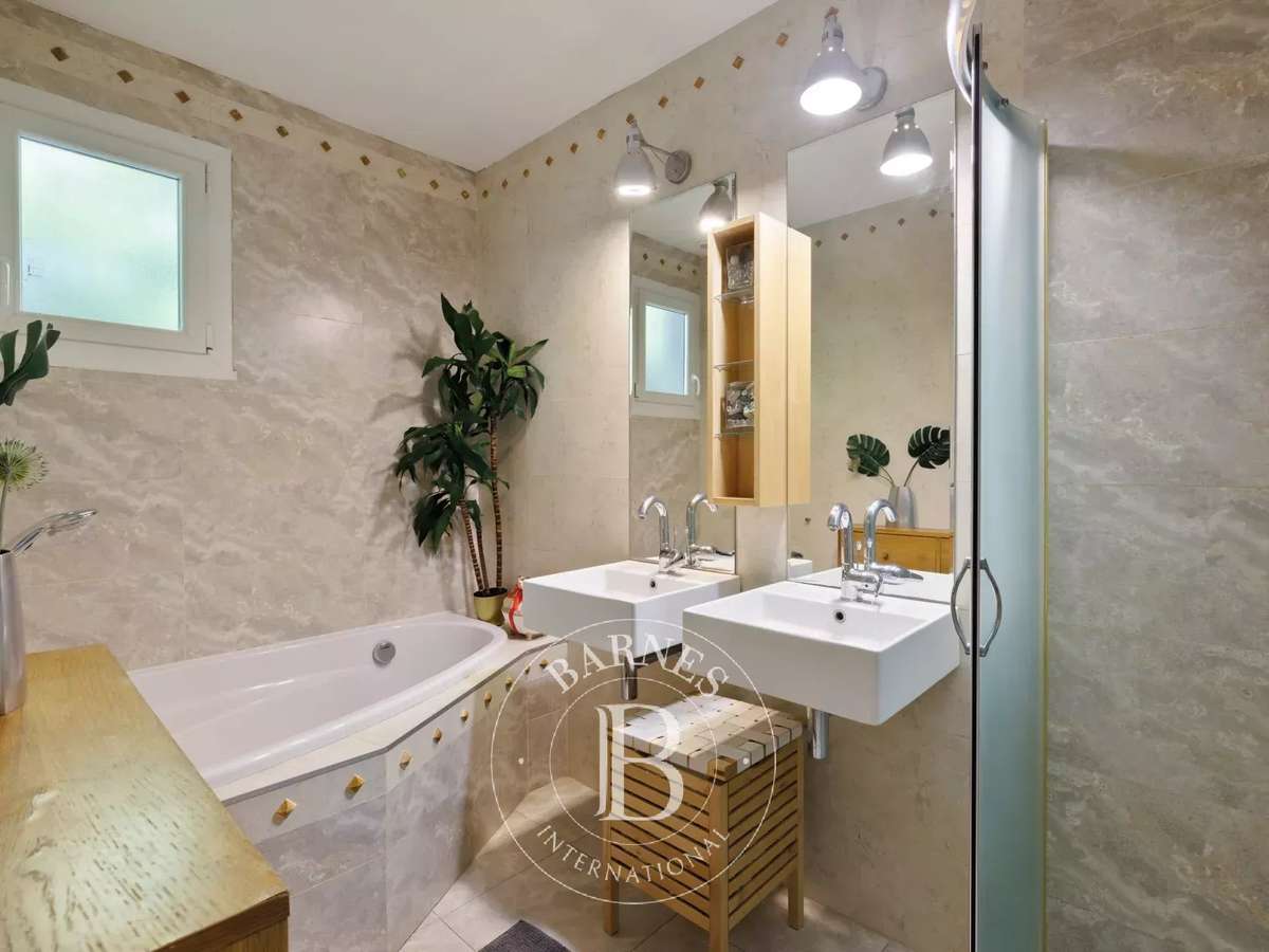 House Biarritz