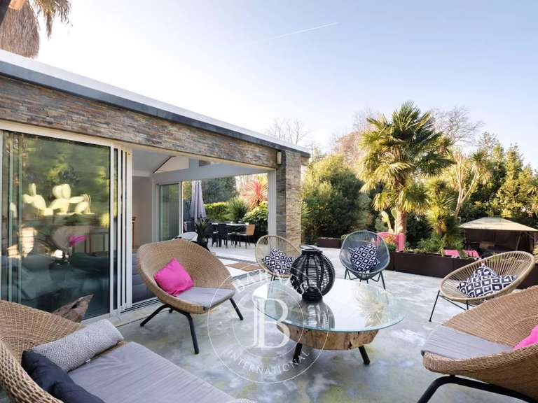 House Biarritz - 7 bedrooms - 301m²