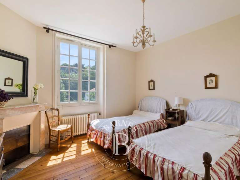 House Biarritz - 4 bedrooms - 235m²