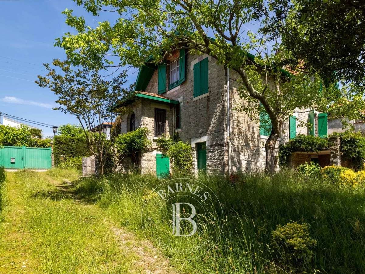 House Biarritz