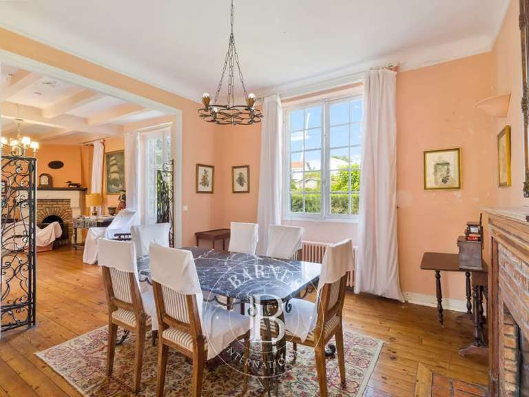 House Biarritz - 4 bedrooms - 235m²