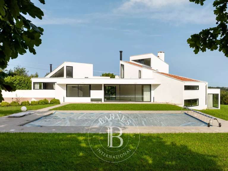 House Ascain - 4 bedrooms - 340m²