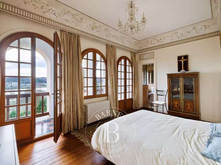 House Bayonne - 560m²