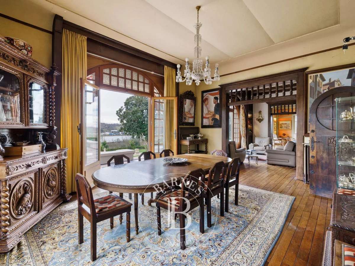 House Bayonne