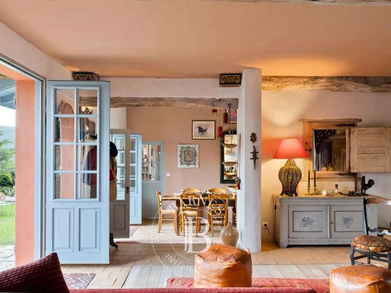 House Urrugne - 4 bedrooms - 250m²