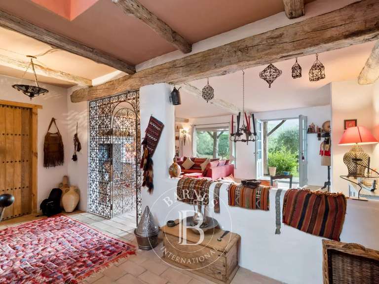 House Urrugne - 4 bedrooms - 250m²