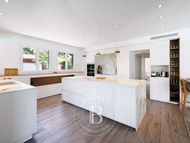 House Saint-Jean-de-Luz - 5 bedrooms - 350m²