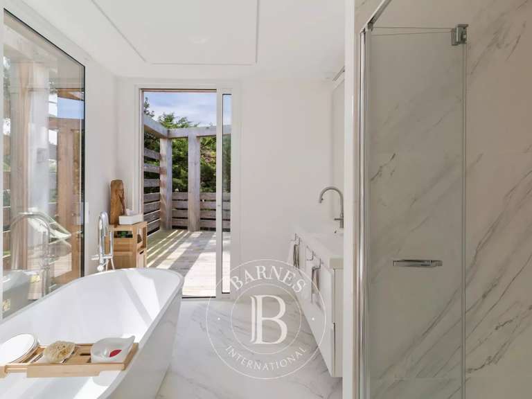 Maison Anglet - 4 chambres - 220m²