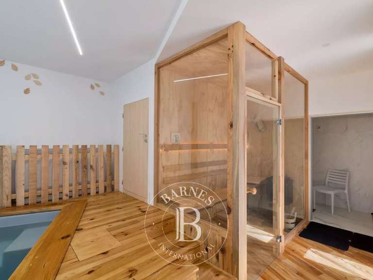 Maison Anglet - 4 chambres - 220m²