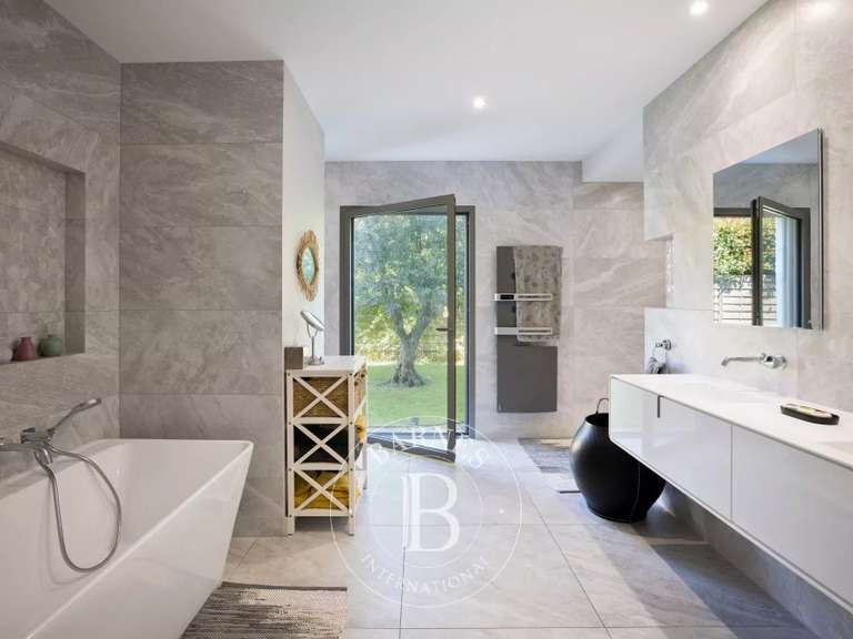 House Hossegor - 4 bedrooms - 240m²