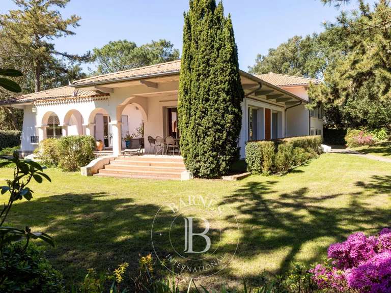 House Hossegor - 9 bedrooms - 290m²