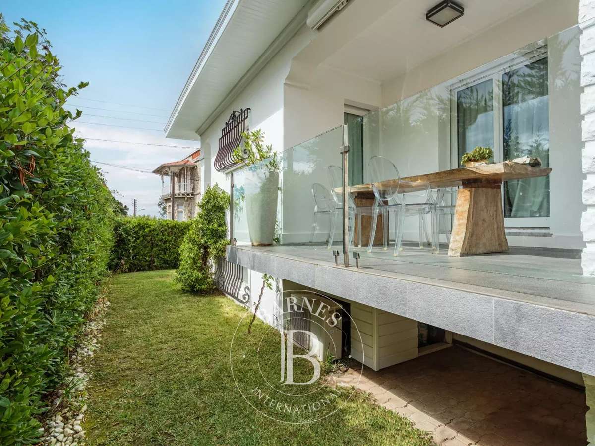 House Biarritz