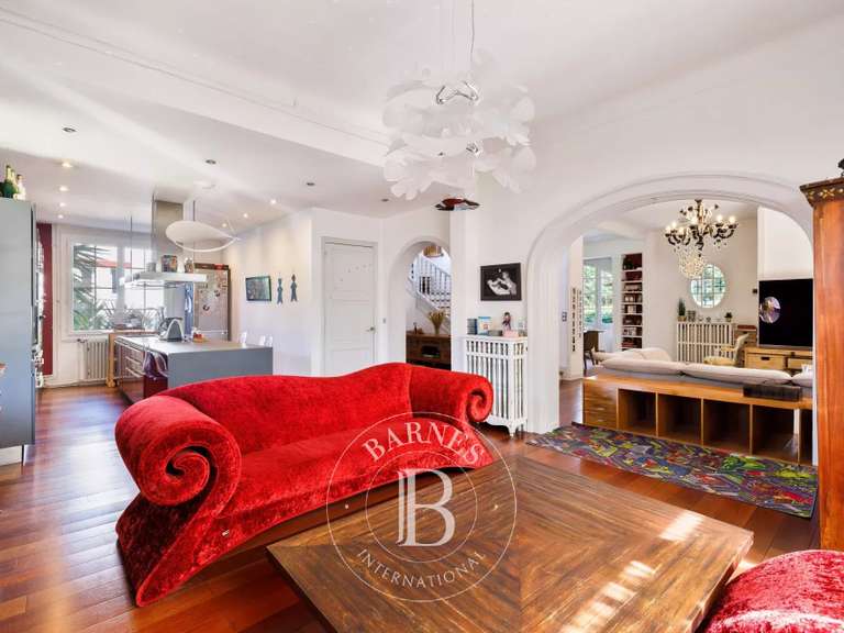 House Biarritz - 5 bedrooms - 303m²