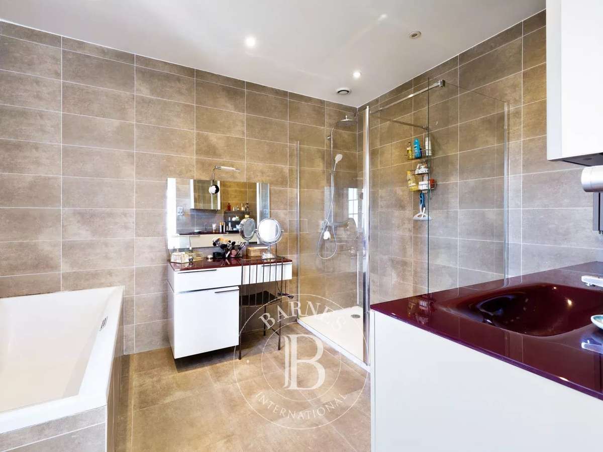House Biarritz