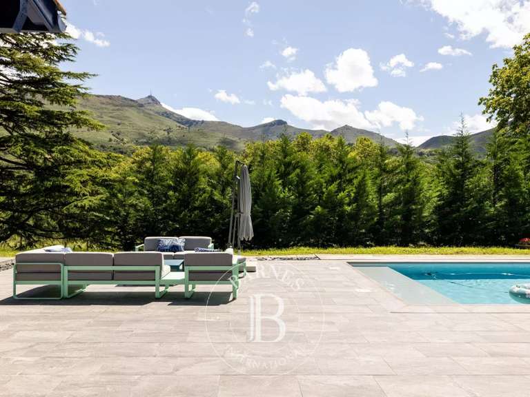 Maison Ascain - 230m²