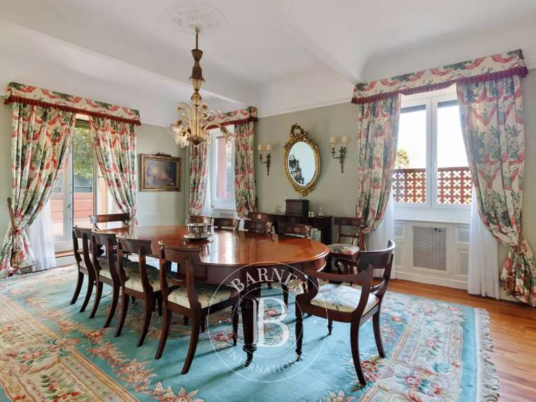 Maison Saint-Sébastien - 6 chambres - 708m²