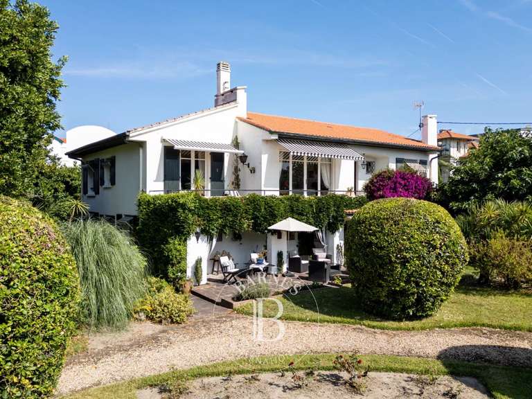 Maison Anglet - 5 chambres - 225m²