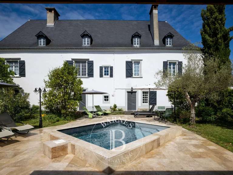 House Navarrenx - 8 bedrooms - 463m²