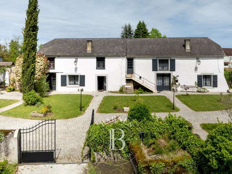 Maison Navarrenx - 8 chambres - 463m²