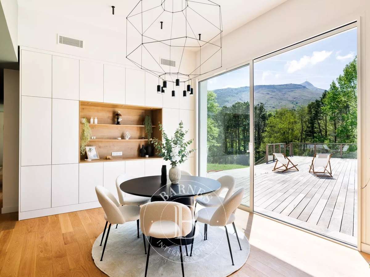 Maison Ascain