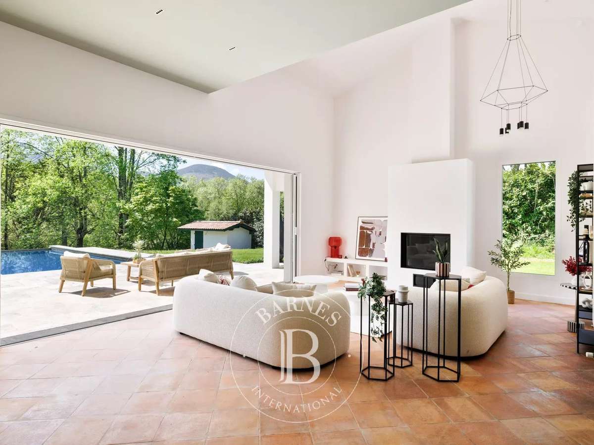 Maison Ascain