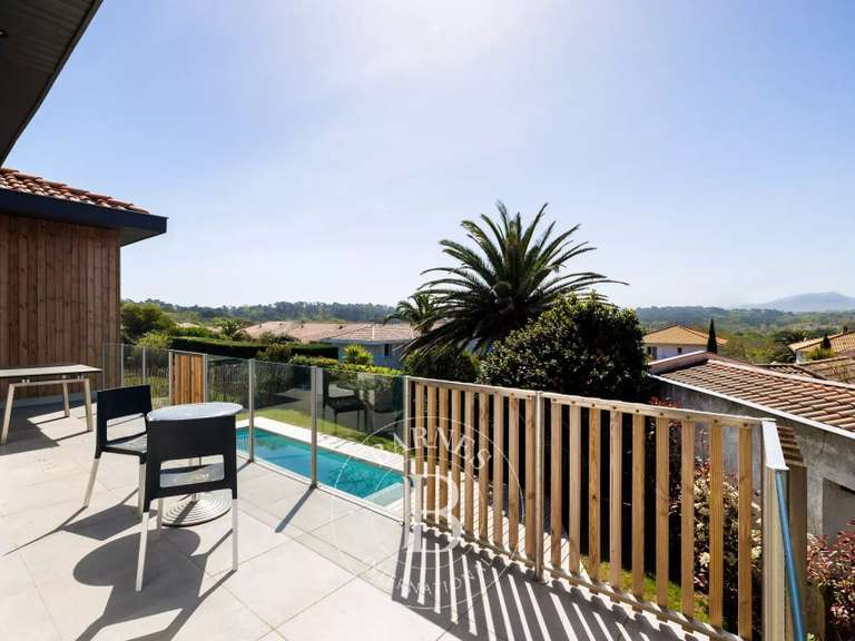 Maison Biarritz - 4 chambres - 206m²