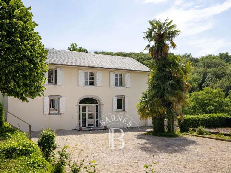 Maison Pau - 8 chambres - 446m²