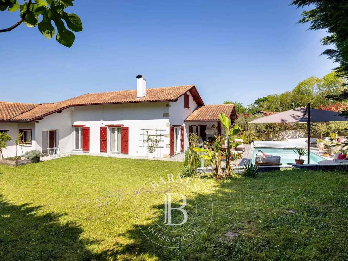 Maison Ascain