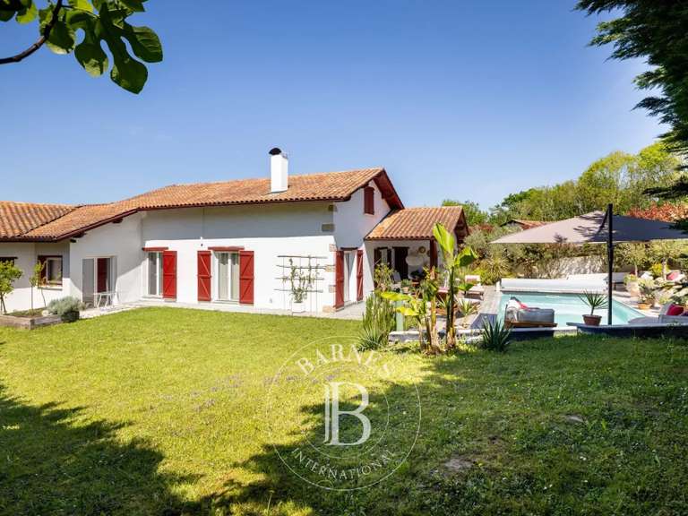 Maison Ascain - 3 chambres - 197m²