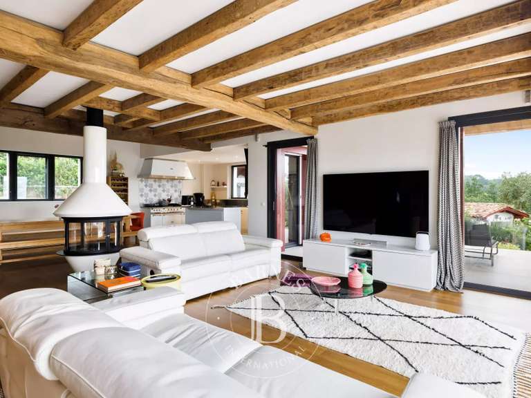 Maison Hasparren - 5 chambres - 338m²