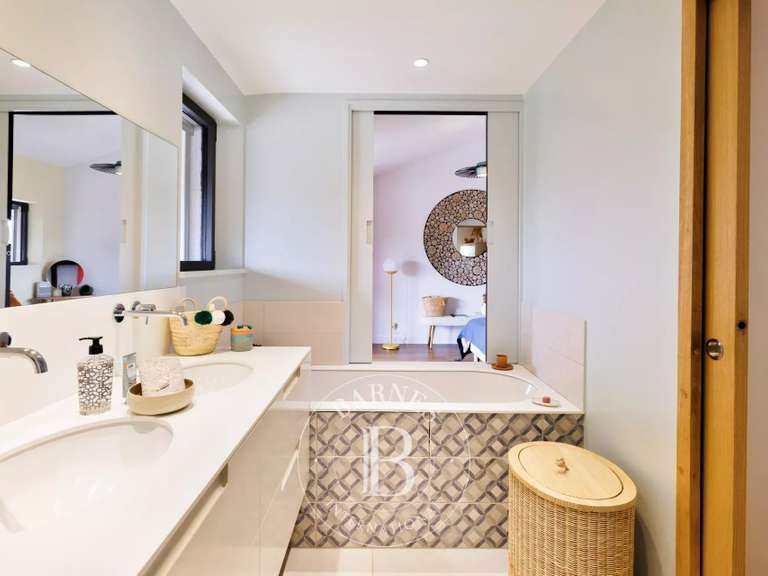 Maison Hasparren - 5 chambres - 338m²